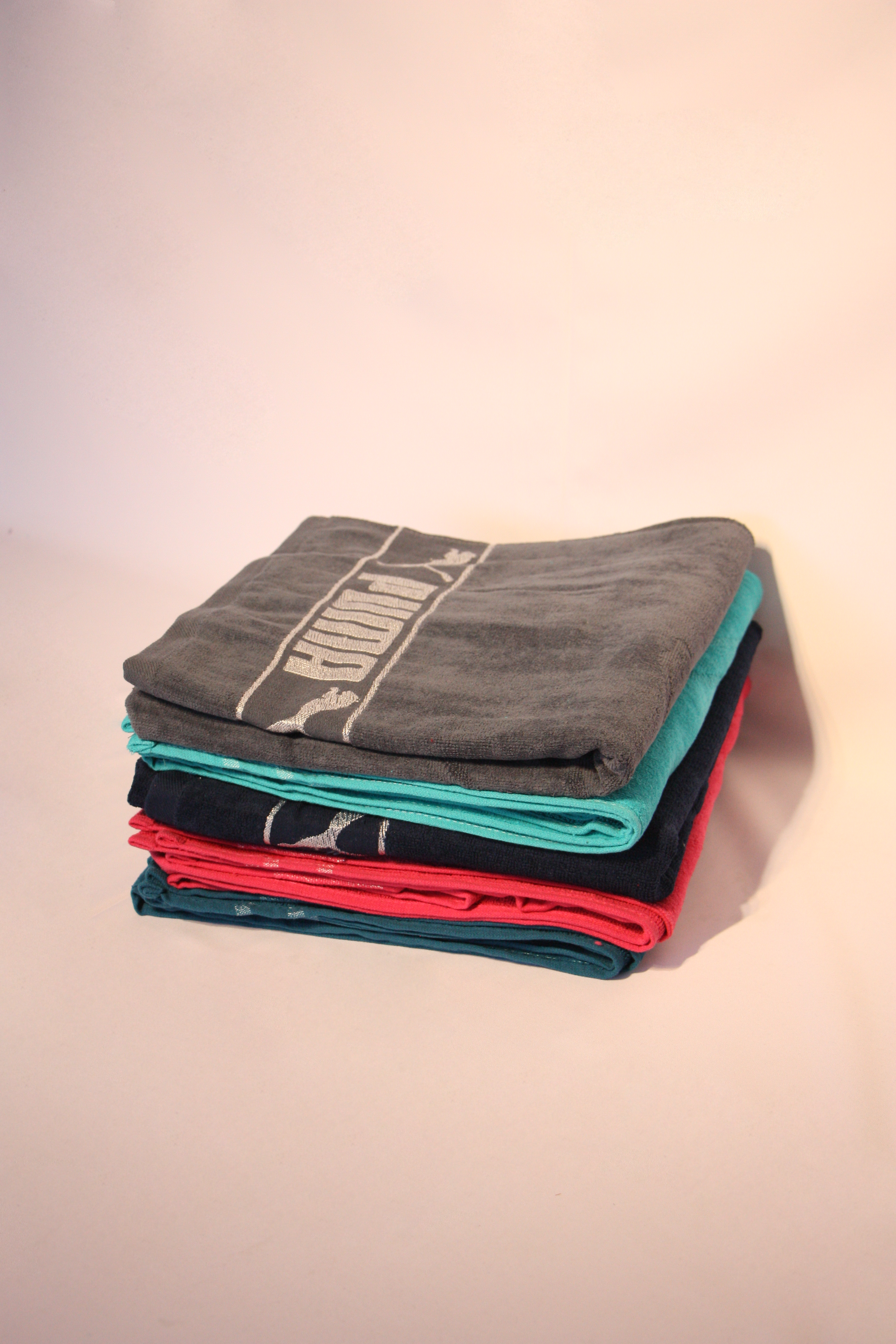 حوله نیم حمام طرح پوما